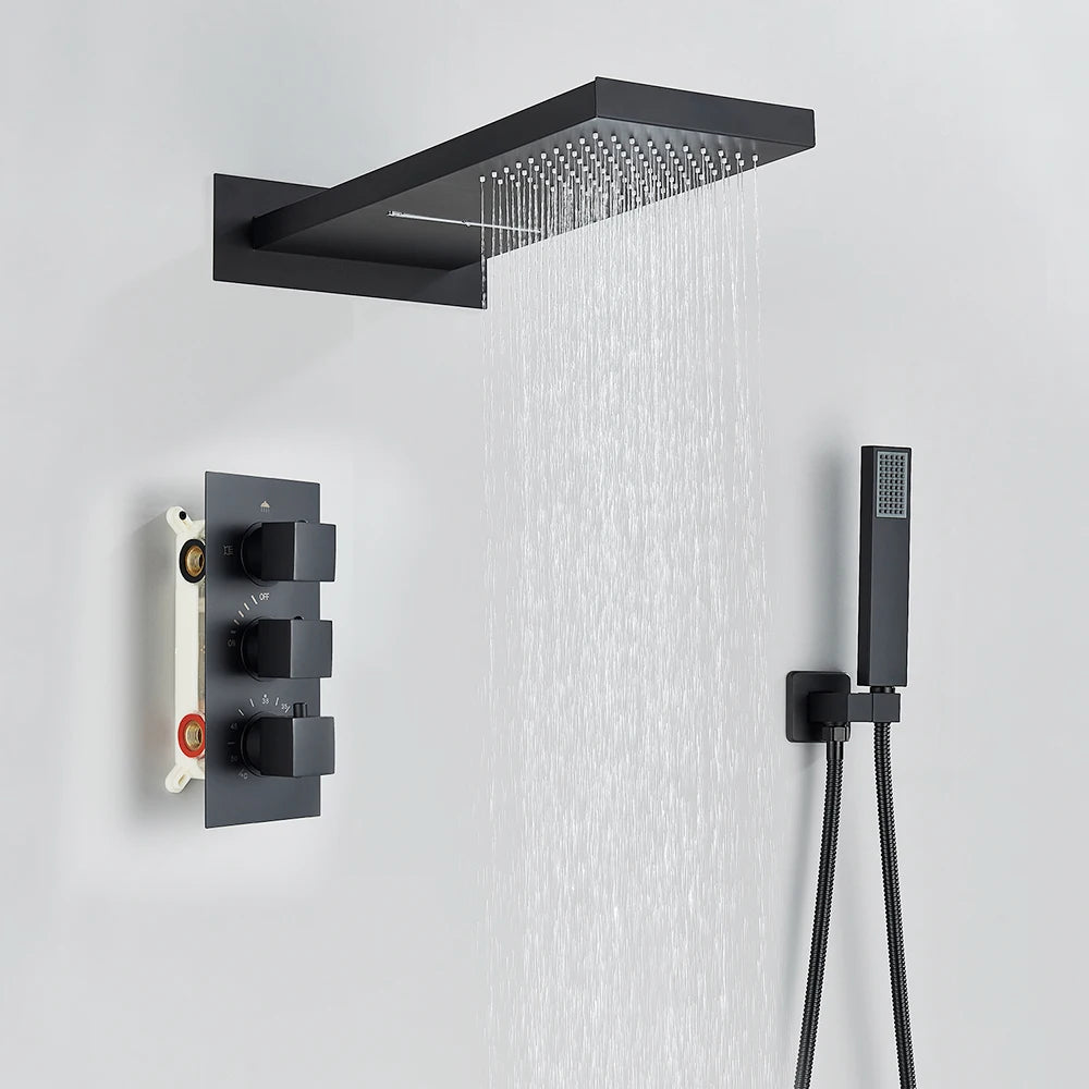 Luxe wanddouche met regendouche en watervalfunctie